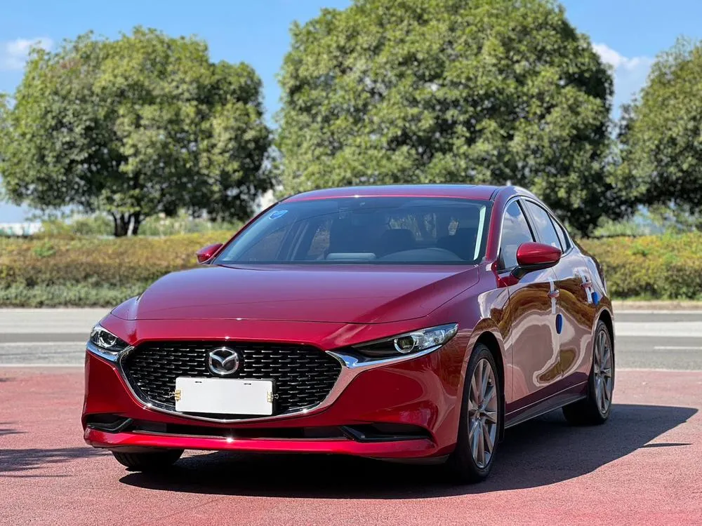 Mazda 3 Axela 2.0L Auto Edition, 2020 — фото 1