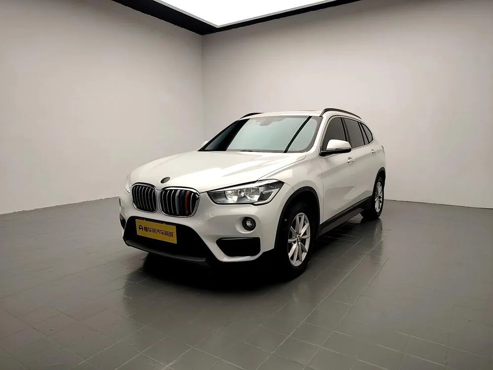 BMW X1 sDrive18Li Fashion Version, 2019 — фото 1