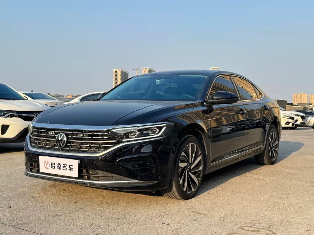 Volkswagen Passat, 2023