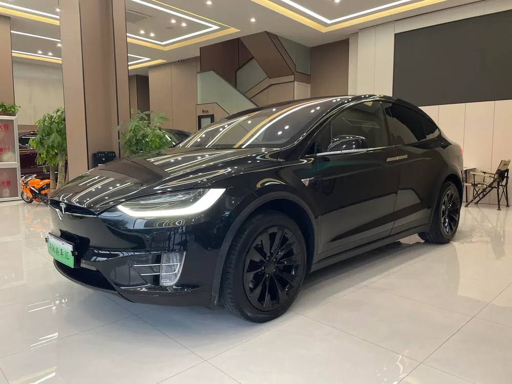 Tesla Model X, 2016