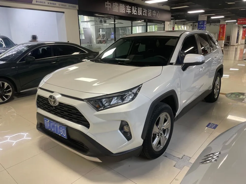 Toyota RAV4, 2021