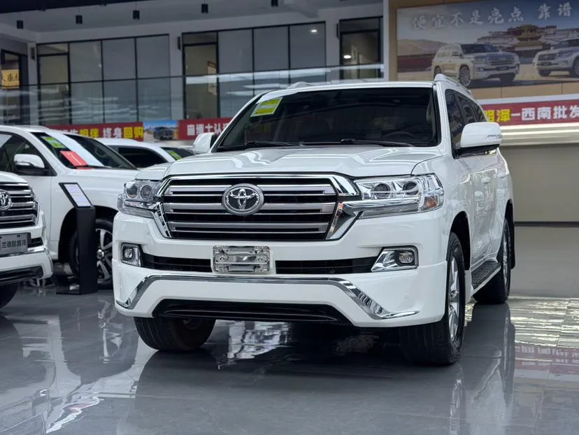 Toyota Land Cruiser (Import), 2017