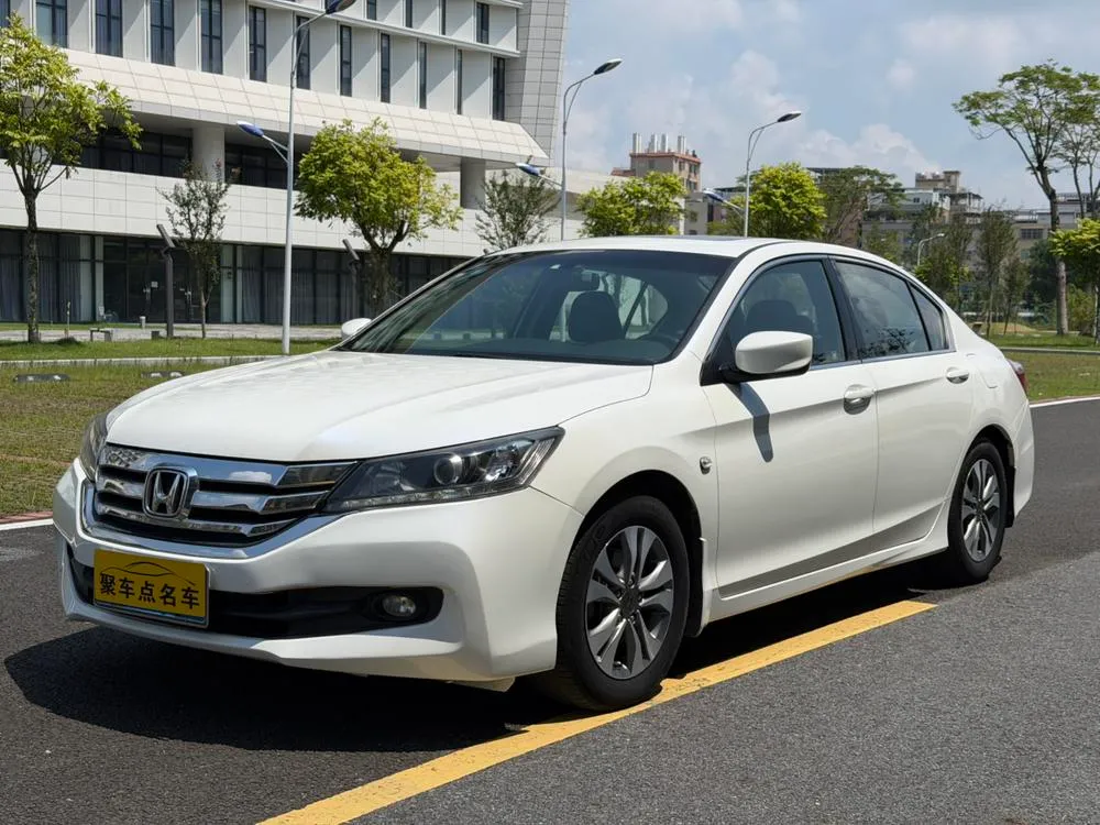 Honda Accord, 2015
