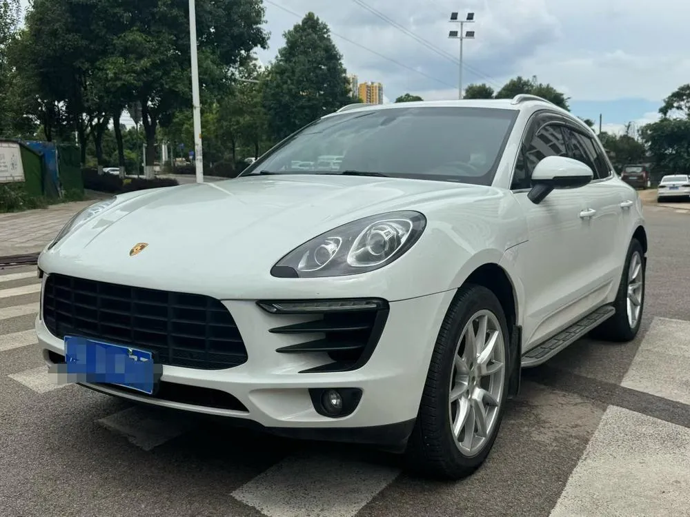 Porsche Macan, 2014