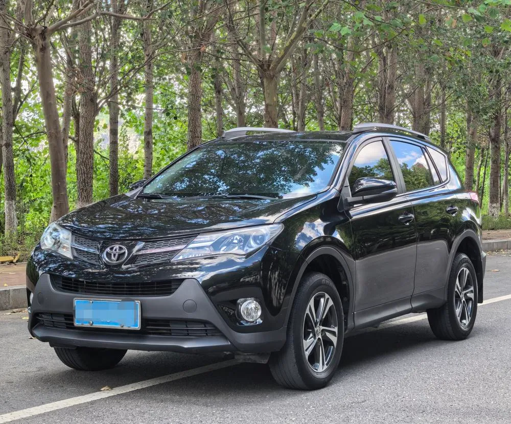Toyota RAV4, 2015