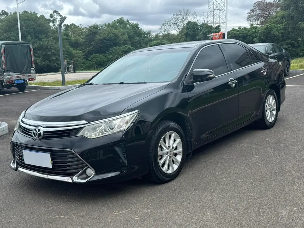 Toyota Camry, 2015