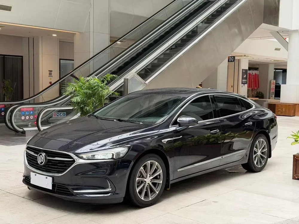 Buick LaCrosse, 2022