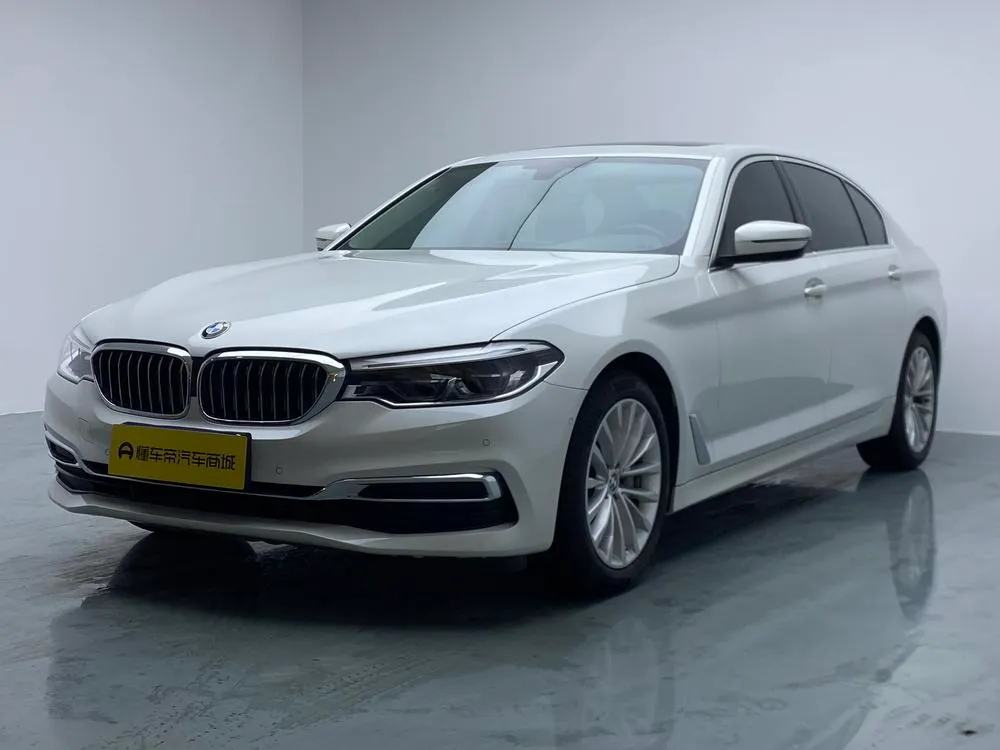 BMW 5-Series, 2020