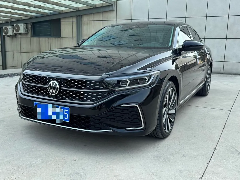 Volkswagen Passat, 2022