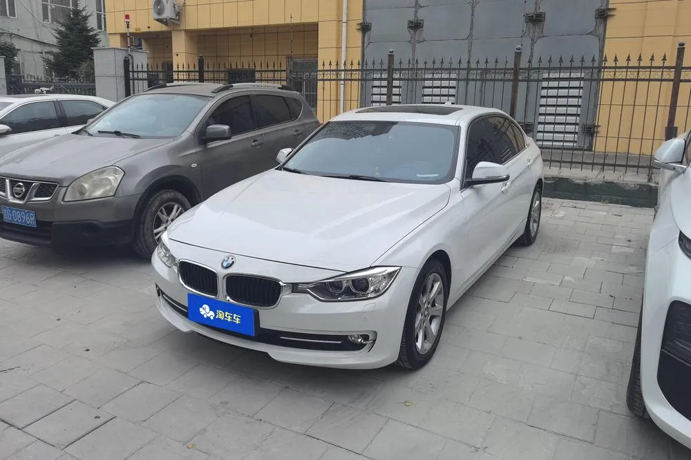 BMW 3-Series, 2015