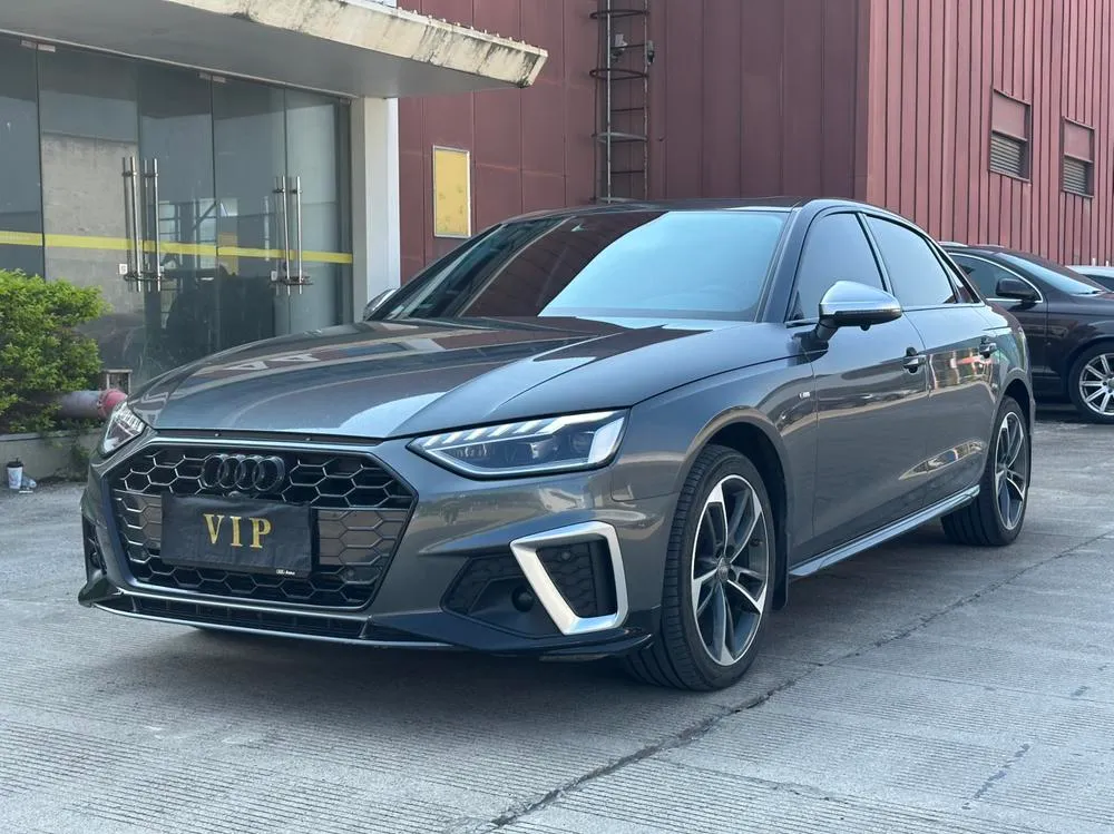 Audi A4L, 2021