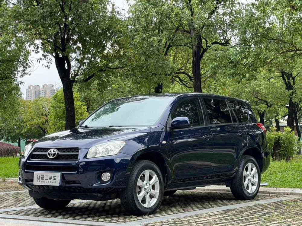 Toyota RAV4, 2009