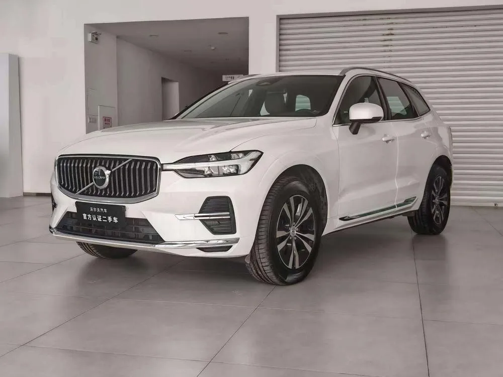 Volvo XC60, 2025