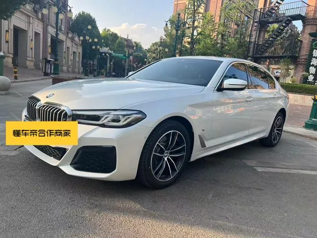 BMW 5-Series Facelift 525Li M Sport, 2022 — фото 1