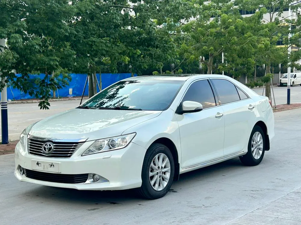 Toyota Camry, 2012