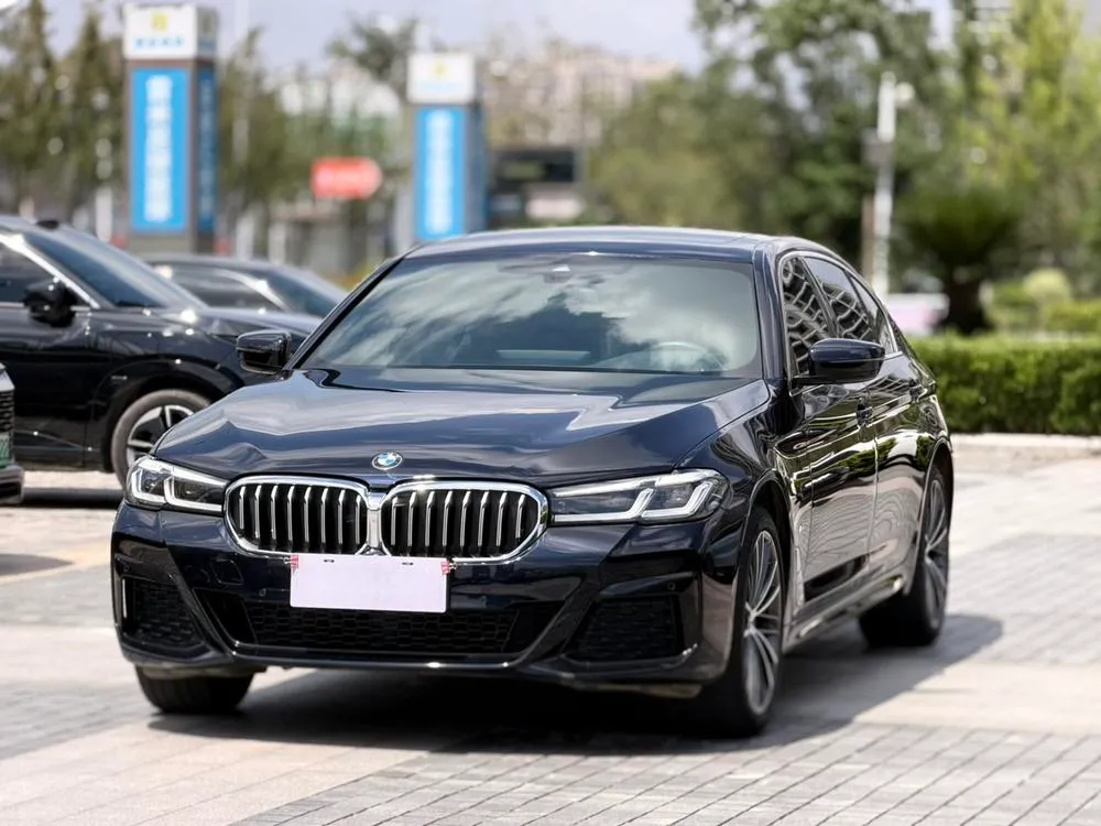 BMW 5-Series, 2023