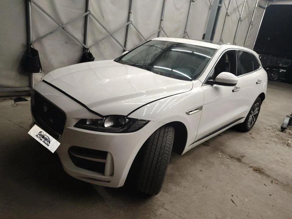 Jaguar F-PACE, 2016