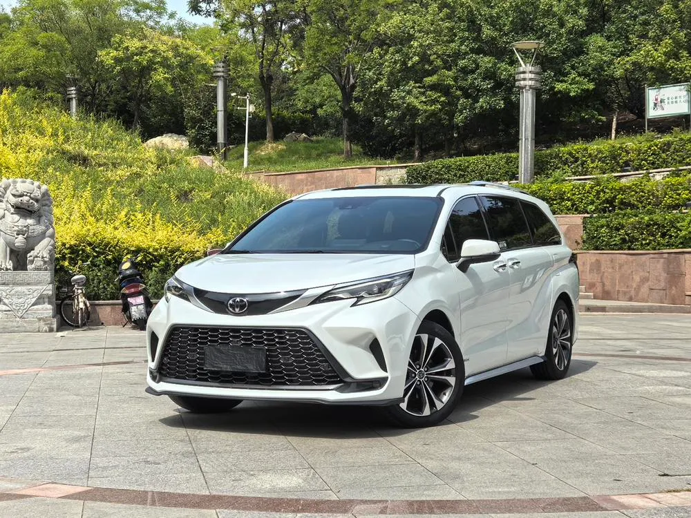 Toyota Granvia, 2024