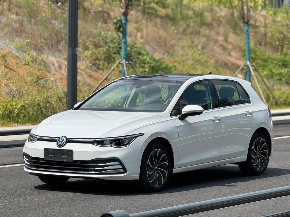 Volkswagen Golf, 2021