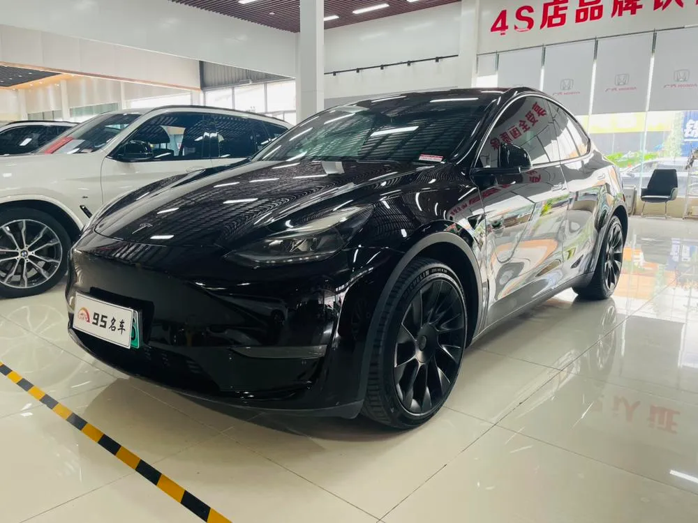 Tesla Model Y, 2021
