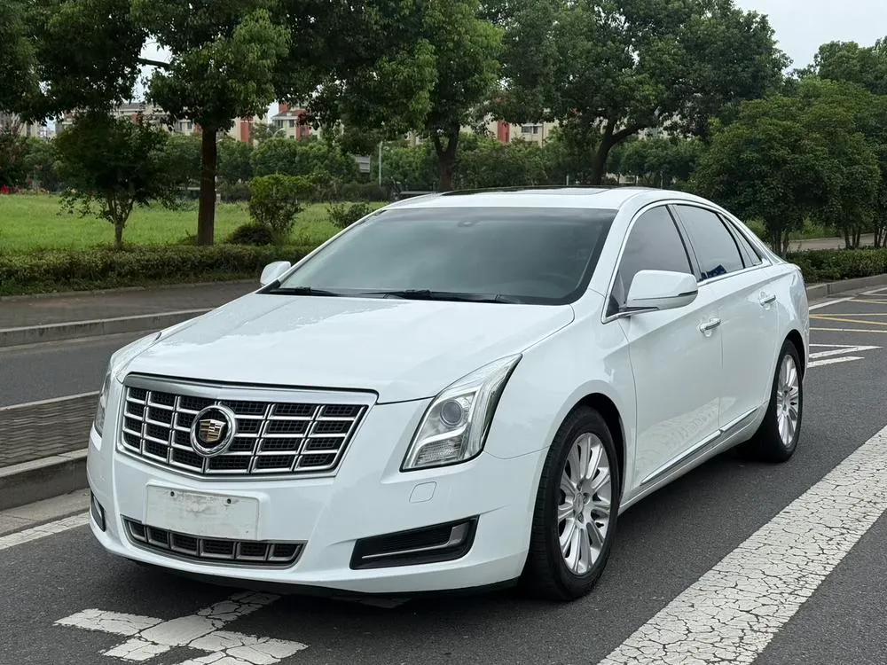 Cadillac XTS, 2015