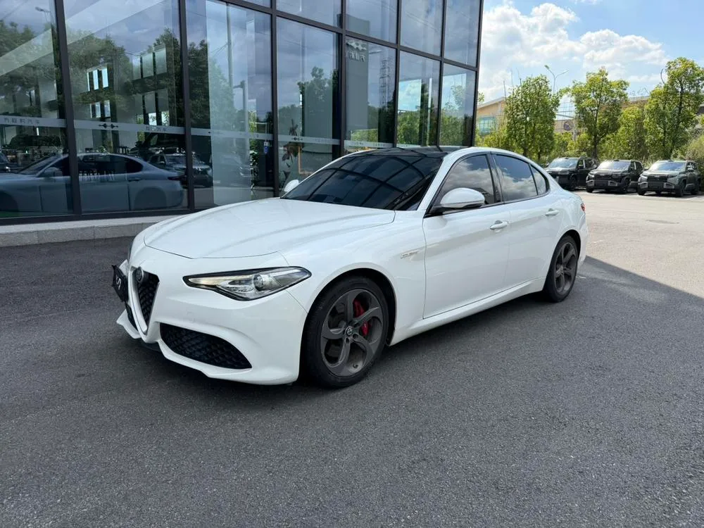 Alfa Romeo Giulia, 2017