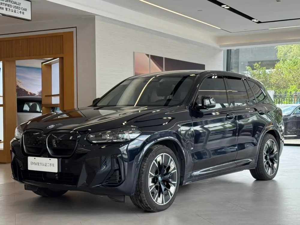 BMW iX3, 2022