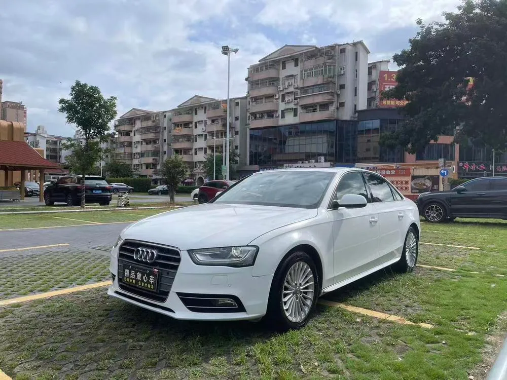 Audi A4L, 2015