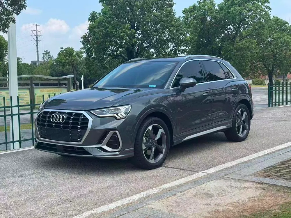 Audi Q3, 2022