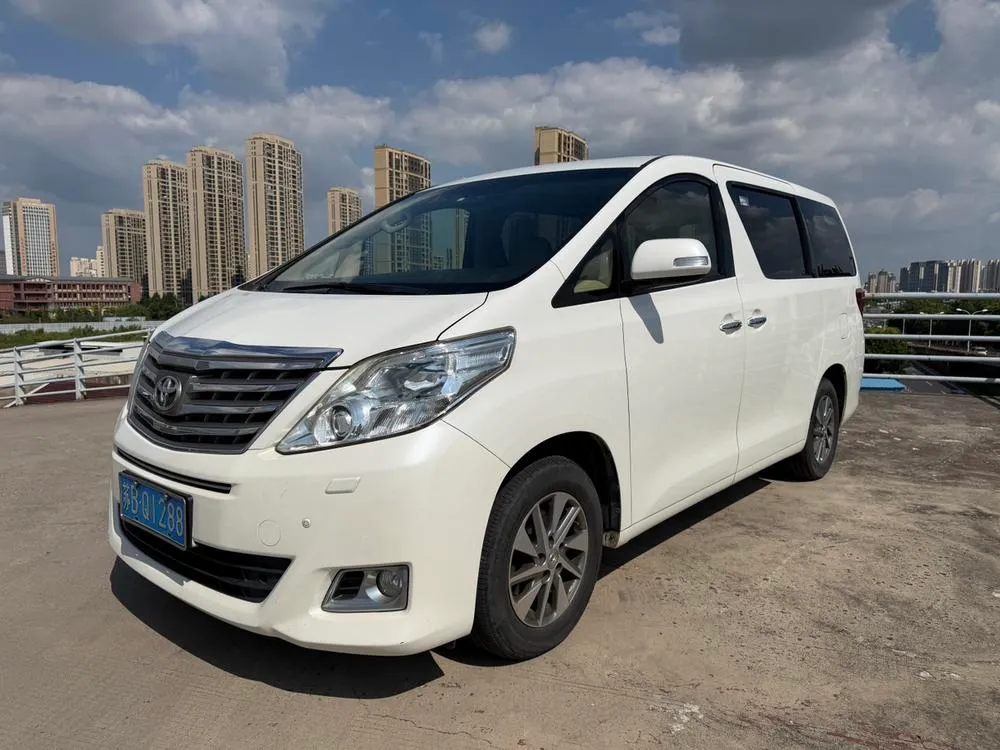 Toyota Alphard, 2012
