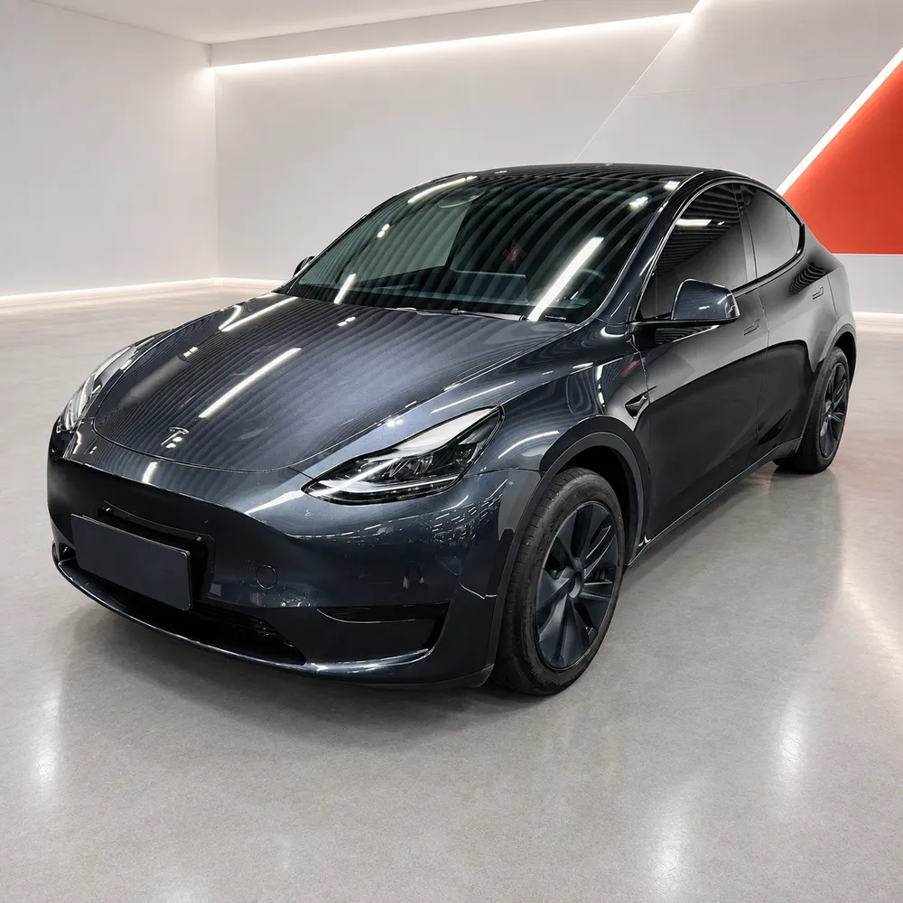 Tesla Model Y, 2024