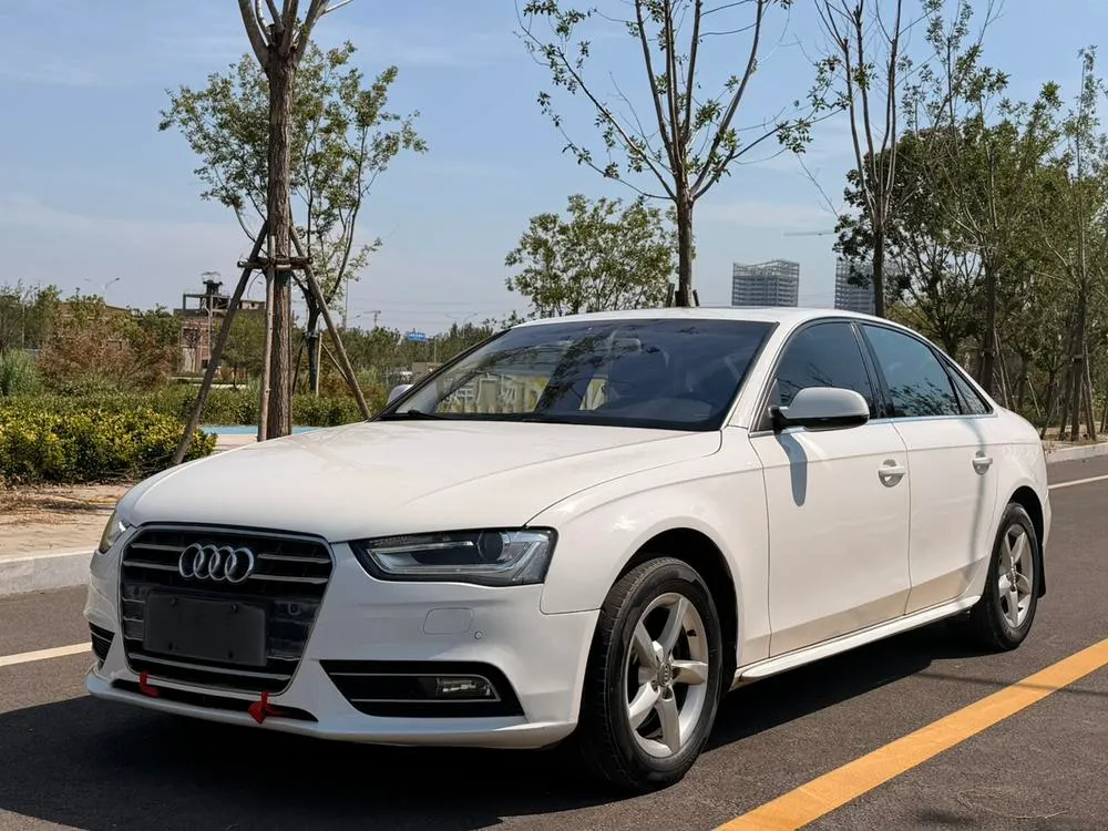 Audi A4L, 2013