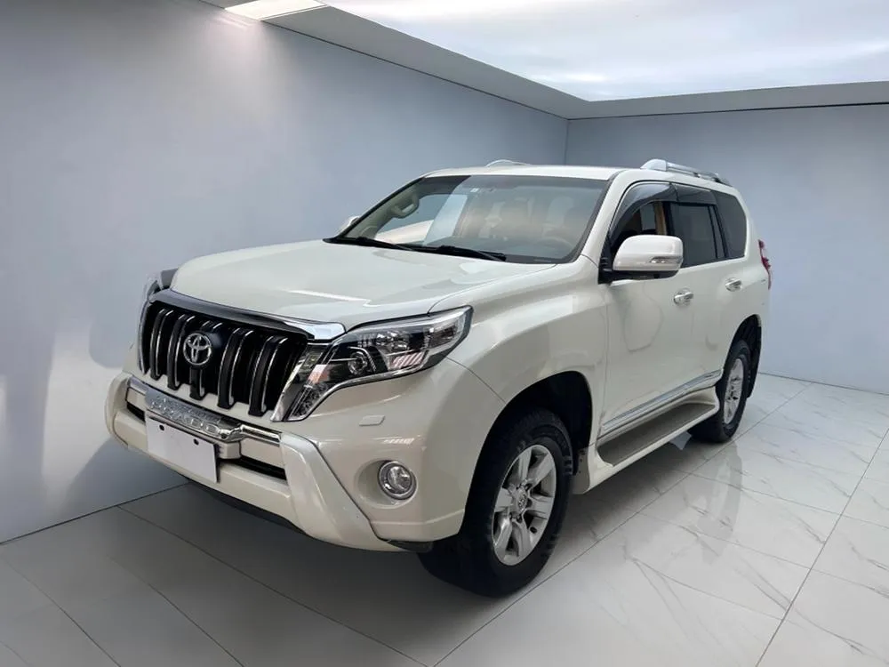 Toyota Prado (Import), 2015