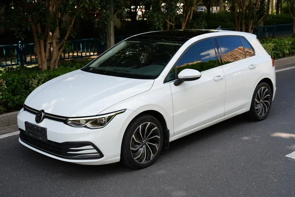 Volkswagen Golf, 2021