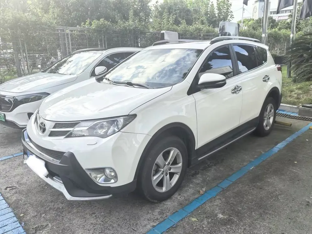 Toyota RAV4, 2013