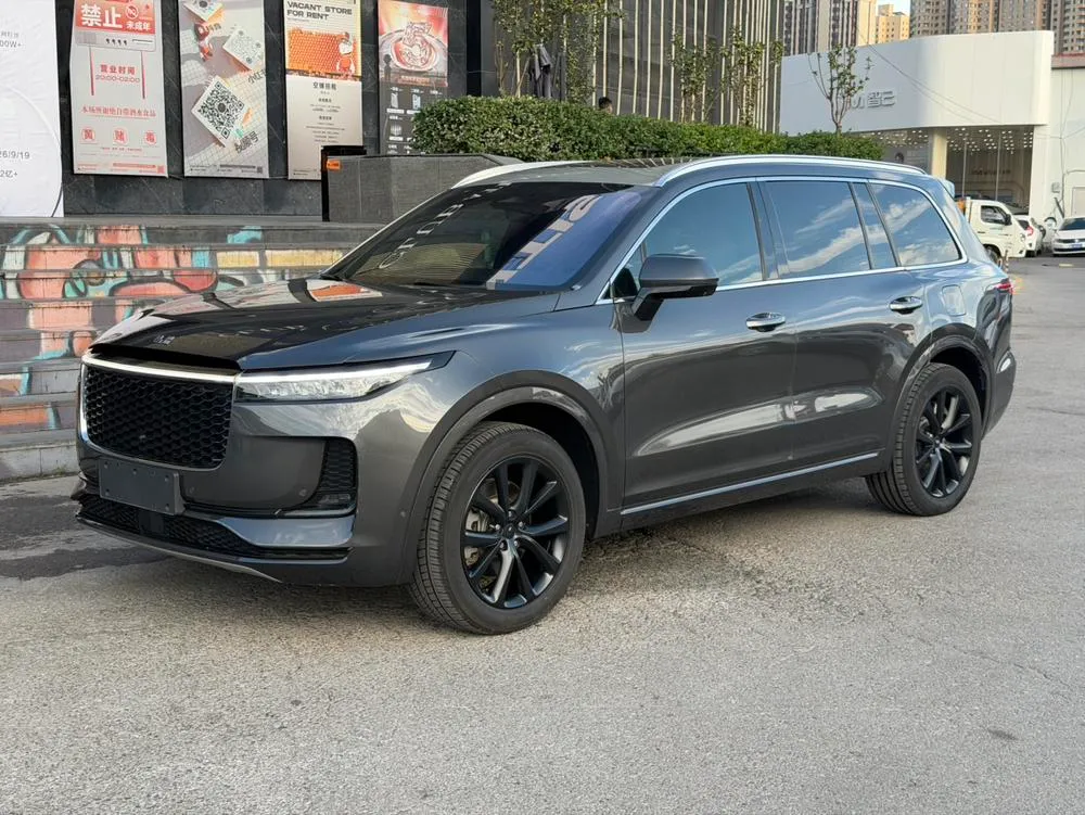 Li Auto ONE EREV 6 Seater Edition, 2021 — фото 1