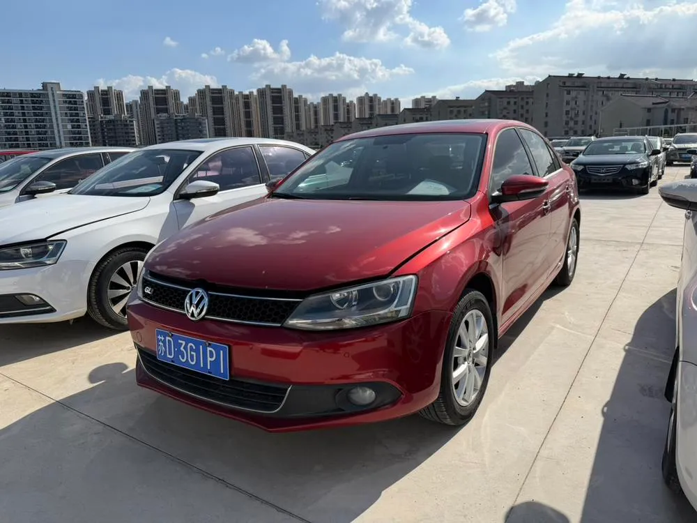 Volkswagen Sagitar, 2012