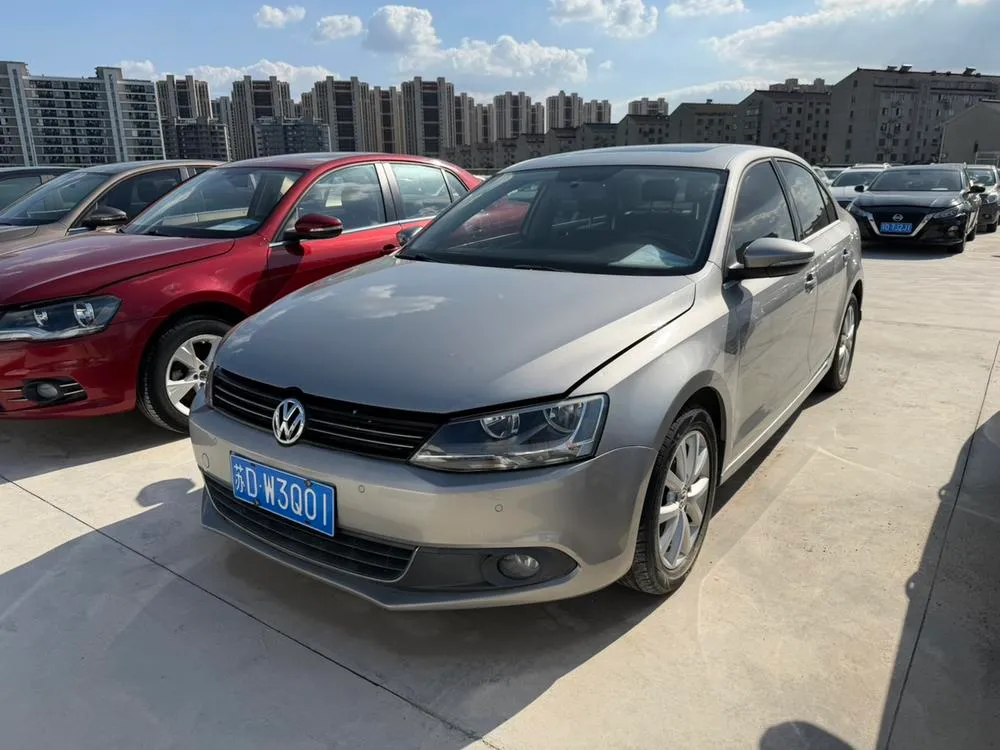 Volkswagen Sagitar, 2012