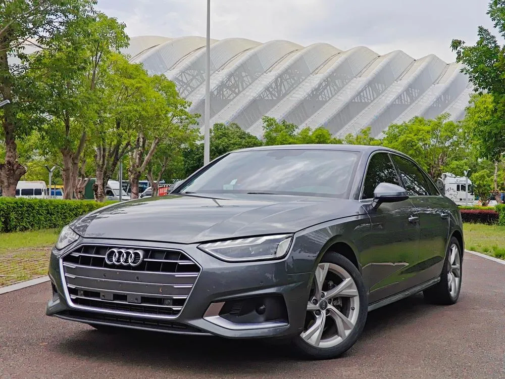 Audi A4L, 2020