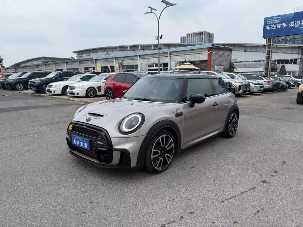 MINI MINI, 2021