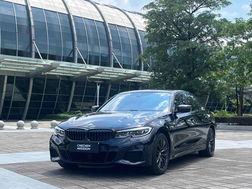 BMW 3-Series, 2022