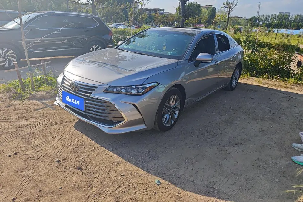 Toyota Avalon 2.0L Luxury Edition CN6, 2019 — фото 1