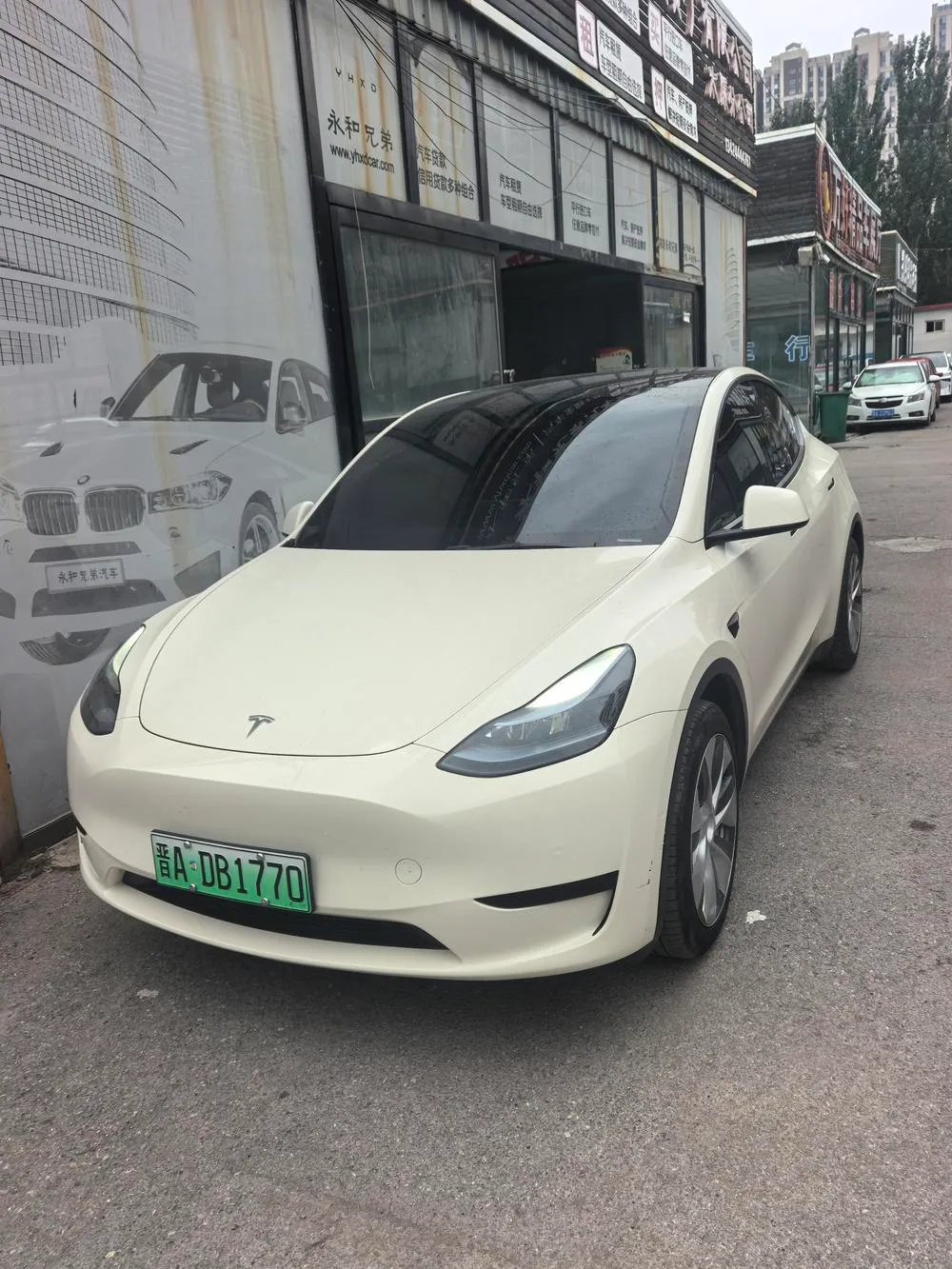 Tesla Model Y, 2022