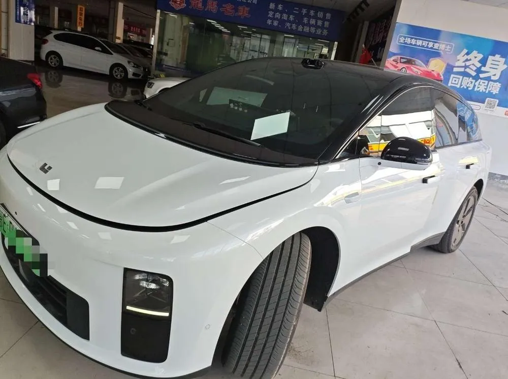 Li Auto Li i6, 2025