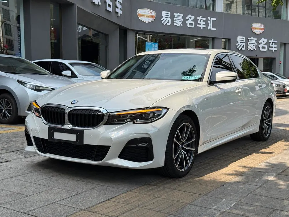 BMW 3-Series, 2022