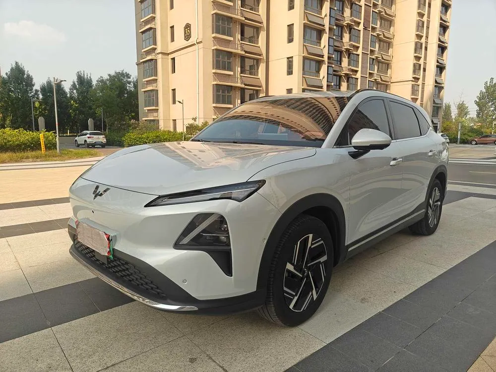 Wuling Starlight S EV, 2025