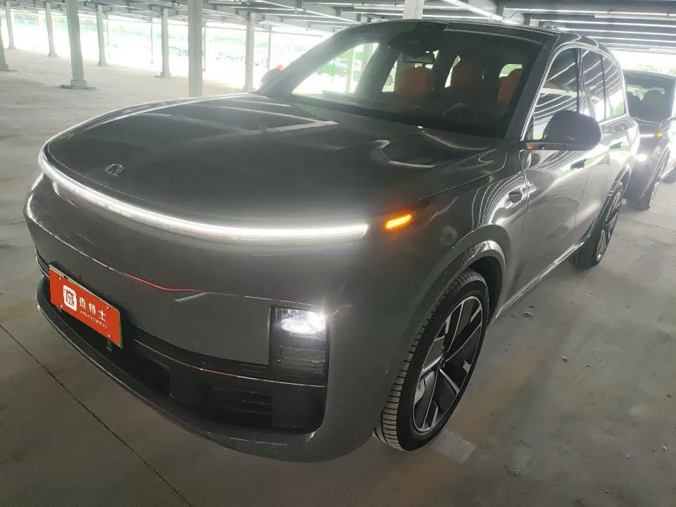 Li Auto L8, 2025