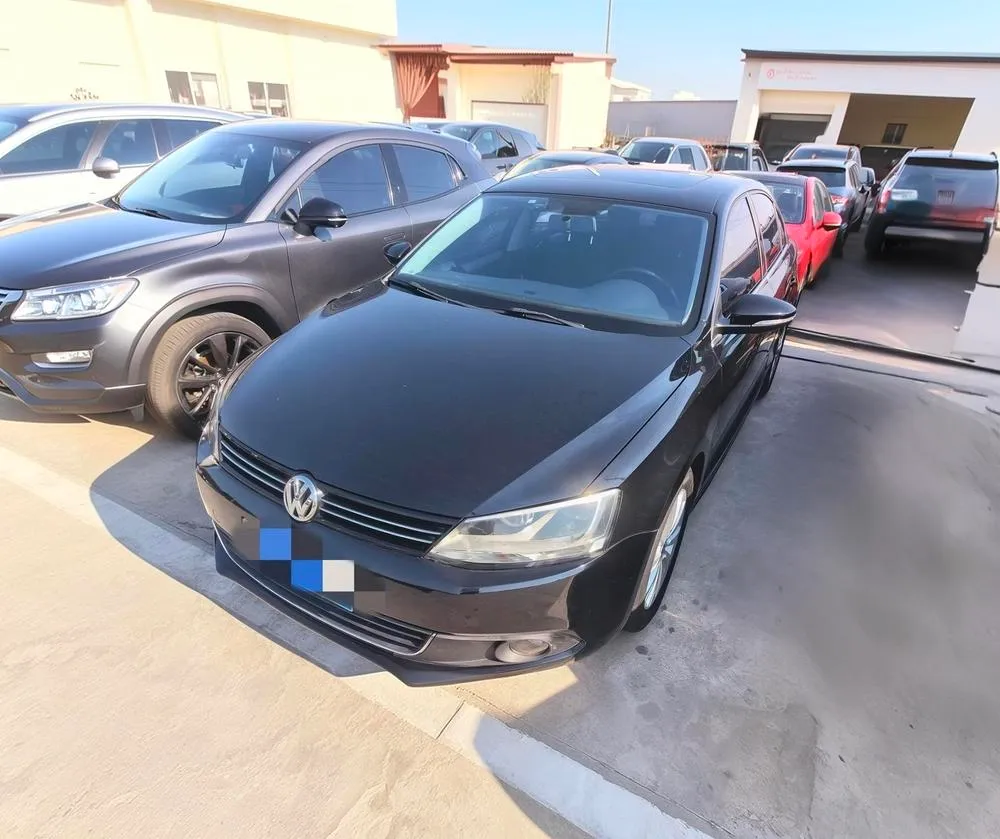 Volkswagen Sagitar, 2014