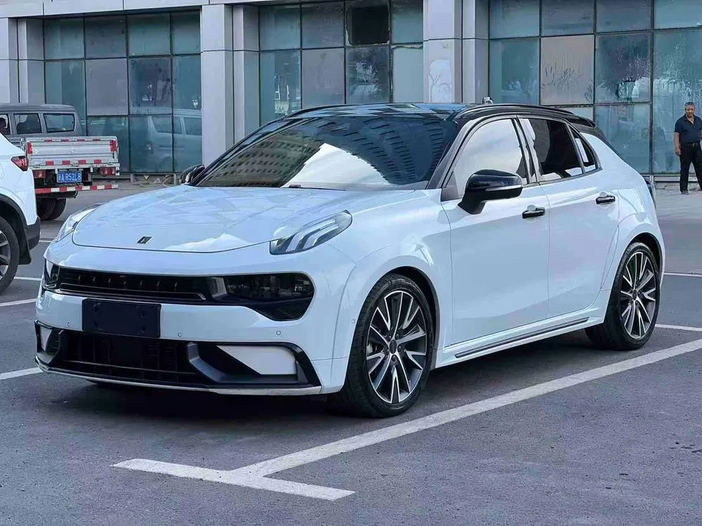 Lynk & Co 02 Hatchback, 2022
