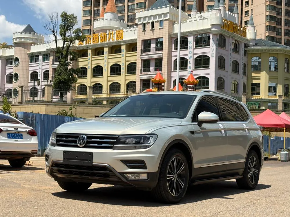 Volkswagen Tiguan L, 2020